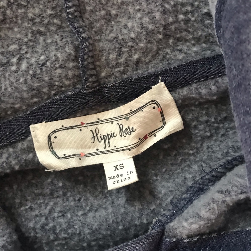 Hippie rose sweatshirt size x small like new - Picture 3 of 3